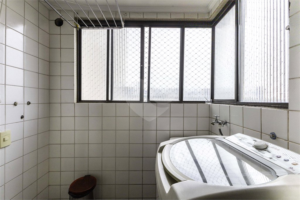 Apartamento à venda com 3 quartos, sendo 1 suíte, em Vila Madalena, São Paulo, SP