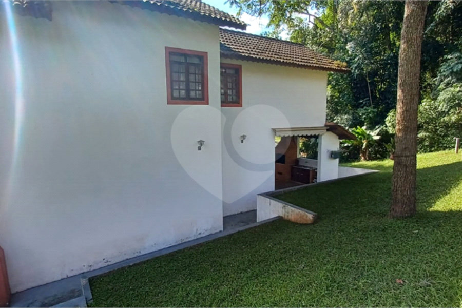 Casa à venda com 3 quartos, sendo 1 suíte, no condomínio Clube de Campo Fazenda Tabarã, Mairiporã - SP