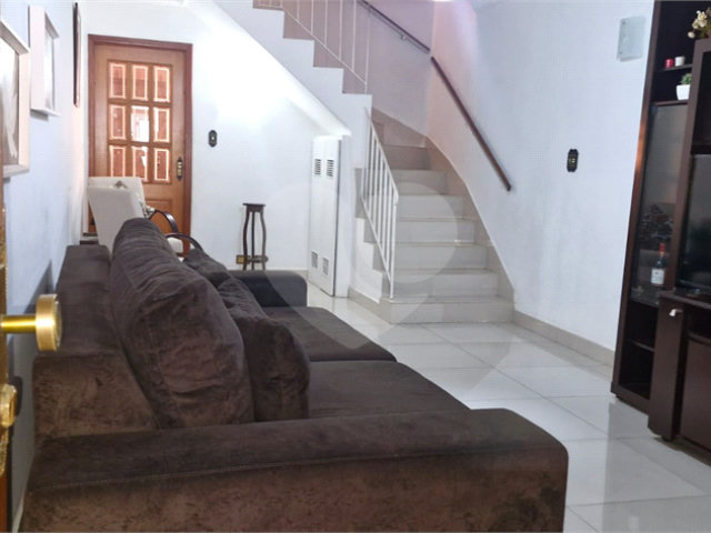 Sobrado à venda com 2 quartos, sendo 1 suíte,  em Vila Guilherme, São Paulo, SP