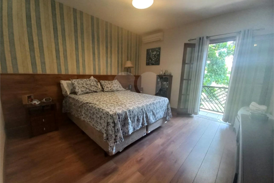 Casa à venda com 5 quartos, sendo 3 suítes,  em Butantã, São Paulo, SP