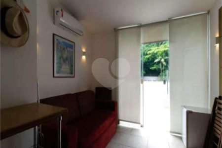 Cobertura à venda com 2 quartos, sendo 1 suíte, em Lagoa, Rio de Janeiro, RJ