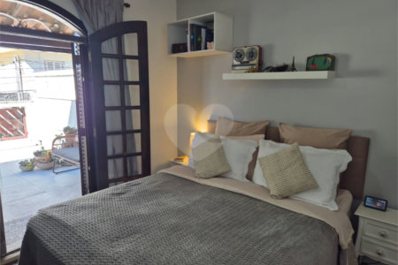 Sobrado à venda com 2 quartos em Vila Gumercindo, São Paulo, SP