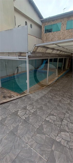 Casa para alugar com 4 quartos, sendo 2 suítes, em Jardim Las Vegas, Santo André, SP