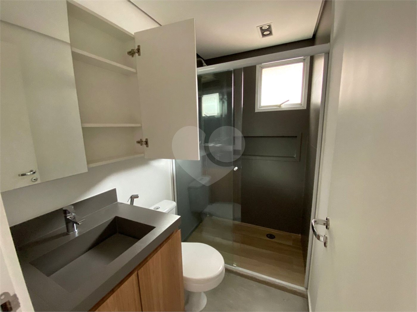 Apartamento para alugar com 2 quartos, sendo 1 suíte,  em Vila Gertrudes, São Paulo, SP
