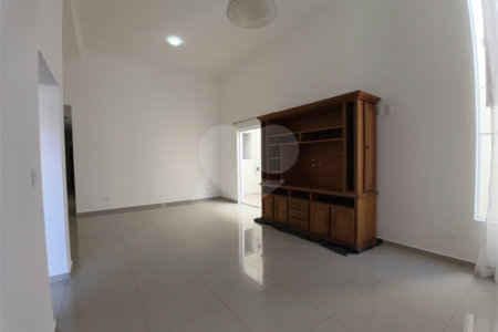 Casa à venda com 3 quartos, sendo 1 suíte,  em Jardim Pagliato, Sorocaba, SP