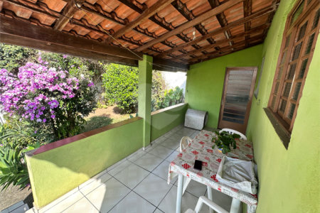 Casa à venda com 3 quartos, sendo 1 suíte, em Jardim Colonial, Atibaia, SP
