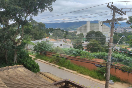 Chácara à venda com 4 quartos, sendo 3 suítes, em Campos de Atibaia, Atibaia, SP