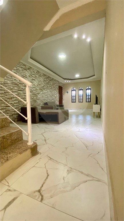 Casa à venda com 4 quartos, sendo 1 suíte,  em Jardim Pinheirinho, Itaquaquecetuba, SP