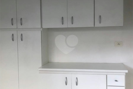 Sobrado à venda com 3 quartos, sendo 1 suíte,  em Panamby, São Paulo, SP