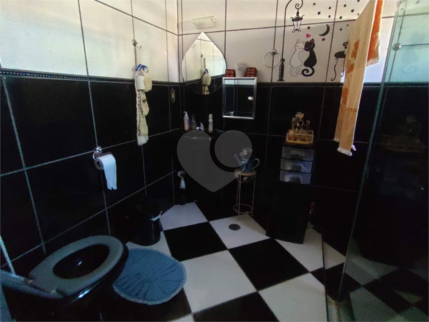 Sobrado à venda com 3 quartos, sendo 1 suíte,  em Parque Morumbi, Mogi das Cruzes, SP