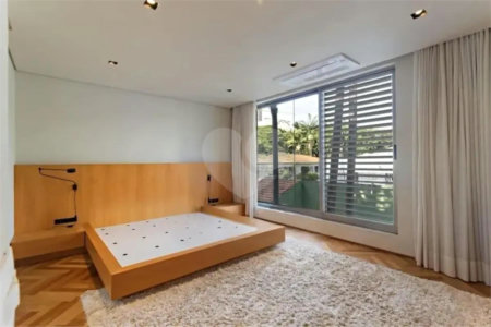 Casa à venda ou para alugar com 2 suítes no condomínio Praça Gabriel, São Paulo - SP