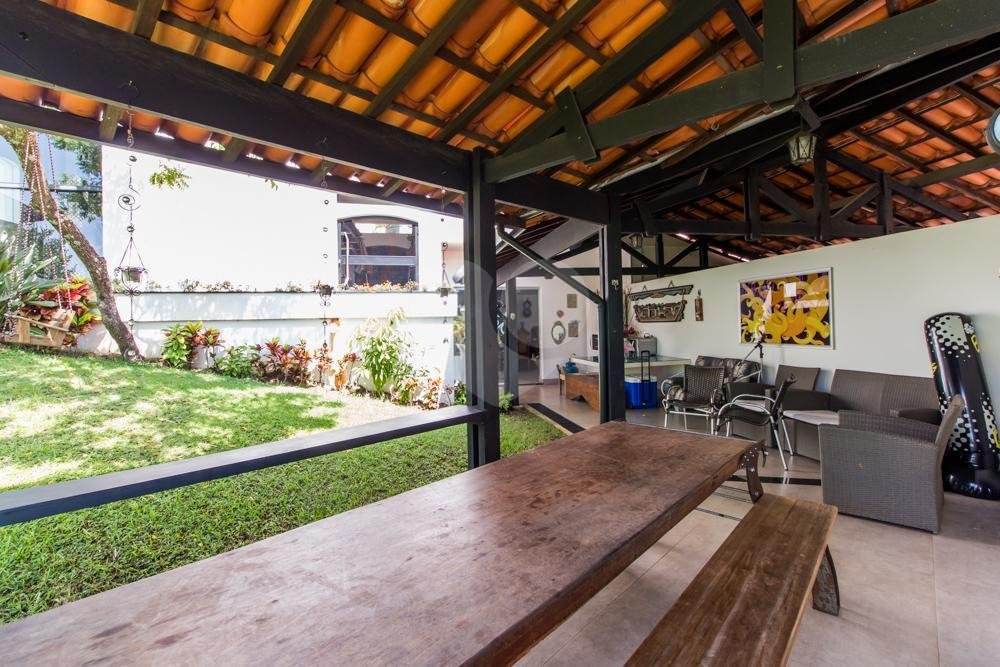 Casa à venda com 4 suítes em Jardim Marajoara, São Paulo, SP