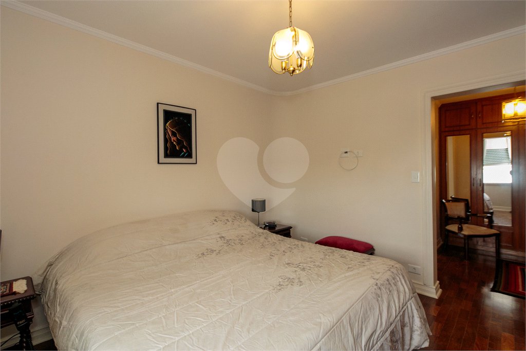 Apartamento à venda com 4 quartos, sendo 1 suíte, em Alto da Boa Vista, São Paulo, SP