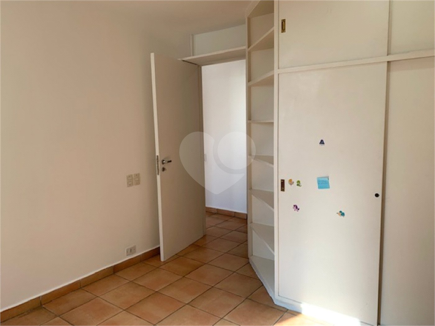 Apartamento à venda com 3 quartos, sendo 1 suíte, em Alto da Boa Vista, São Paulo, SP