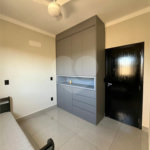 Casa à venda com 3 quartos, sendo 1 suíte, no condomínio Vila Paraty, Indaiatuba - SP