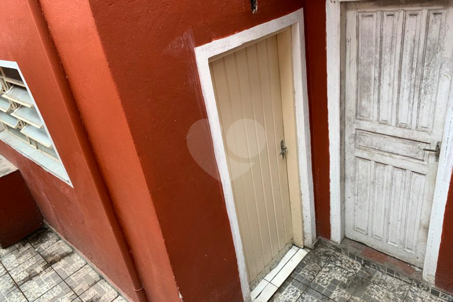 Sobrado à venda com 3 quartos em Jardim Peri, São Paulo, SP