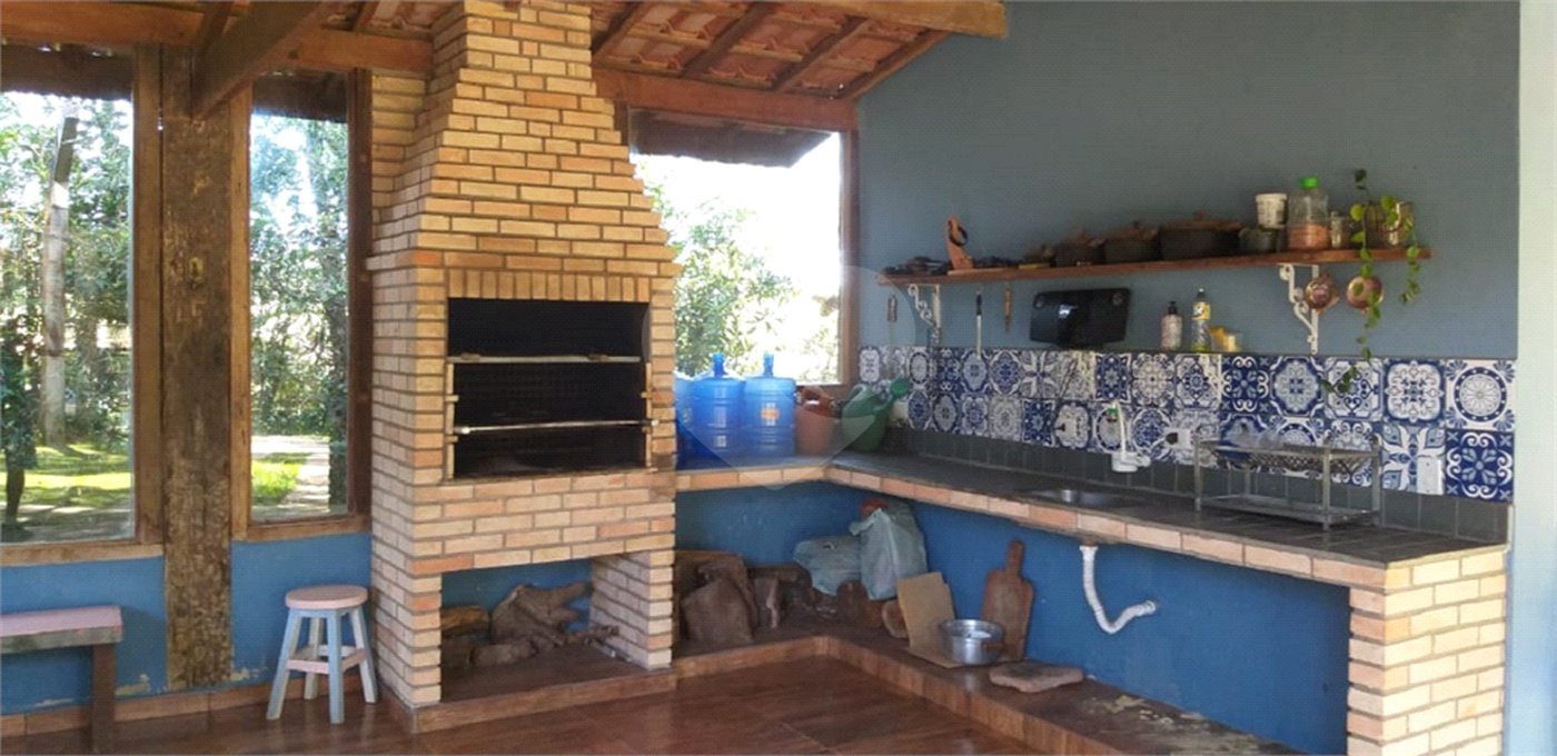 Sítio à venda com 4 quartos, sendo 2 suítes,  em Chácara Real (caucaia do Alto), Cotia, SP