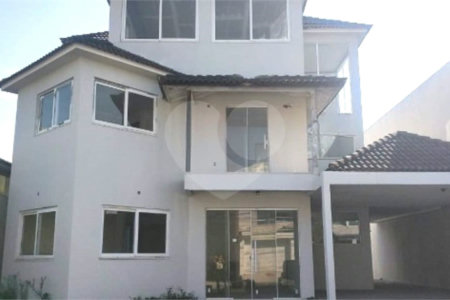 Casa à venda com 3 suítes em Campo Grande, Rio de Janeiro, RJ