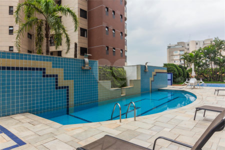Apartamento à venda com 4 quartos, sendo 3 suítes, em Alto da Lapa, São Paulo, SP