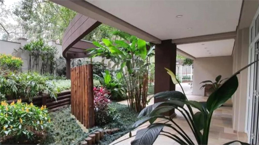 Apartamento à venda com 3 quartos, sendo 1 suíte, em Vila Andrade, São Paulo, SP