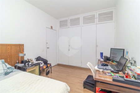 Apartamento à venda com 4 quartos, sendo 1 suíte,  em Higienópolis, São Paulo, SP