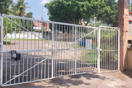 Casa à venda com 3 quartos em Campo Grande, Rio de Janeiro, RJ