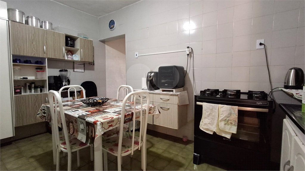 Casa de Vila à venda com 2 quartos em Vila Dylze, Votorantim, SP