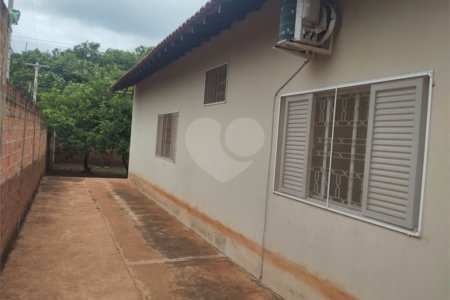Chácara à venda com 3 quartos, sendo 1 suíte, em Chácara Flora Araraquara, Araraquara, SP