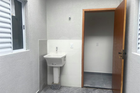 Casa à venda com 2 quartos, sendo 1 suíte, em Jardim Vergínia, Sorocaba, SP