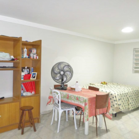Casa à venda com 6 quartos, sendo 2 suítes,  em Vila Universitária, São Paulo, SP