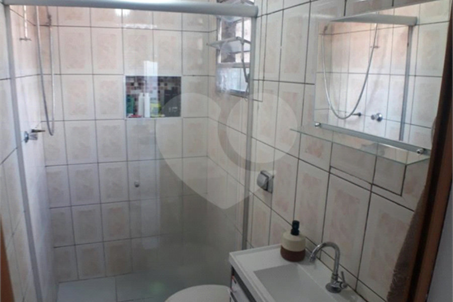Sobrado à venda com 4 quartos em Parada Inglesa, São Paulo, SP
