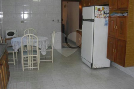 Sobrado à venda com 3 quartos, sendo 1 suíte, em Parque Vitória, São Paulo, SP