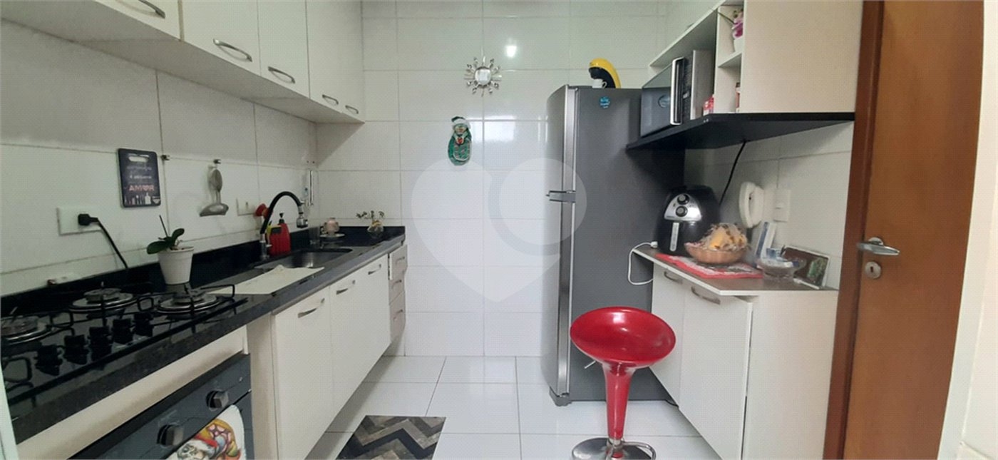 Casa à venda com 2 suítes no condomínio Alto da Serra, São Paulo - SP