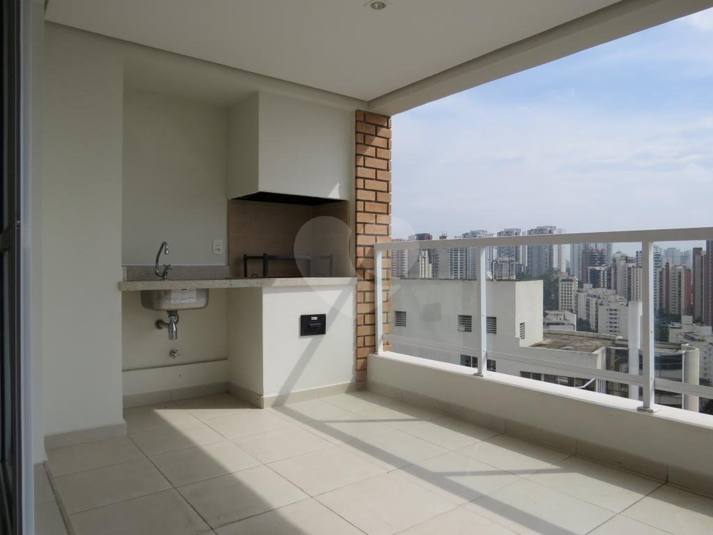 Apartamento à venda com 3 quartos, sendo 1 suíte, em Morumbi, São Paulo, SP