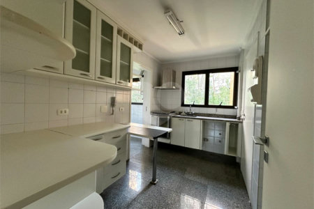 Apartamento à venda com 2 suítes em Vila Andrade, São Paulo, SP
