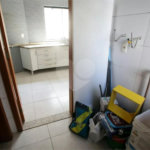 Casa à venda com 4 quartos, sendo 3 suítes, no condomínio Lícia de Alvarenga, Rio de Janeiro - RJ