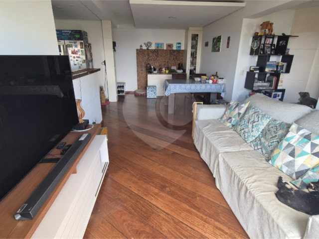 Apartamento à venda com 3 quartos, sendo 1 suíte,  em Jardim Marajoara, São Paulo, SP