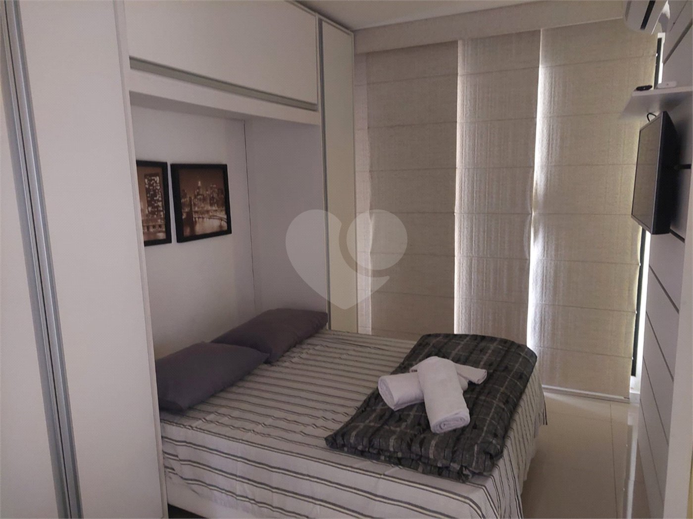Casa à venda com 3 quartos, sendo 2 suítes, no condomínio Outside Authentic Residences, Rio de Janeiro - RJ