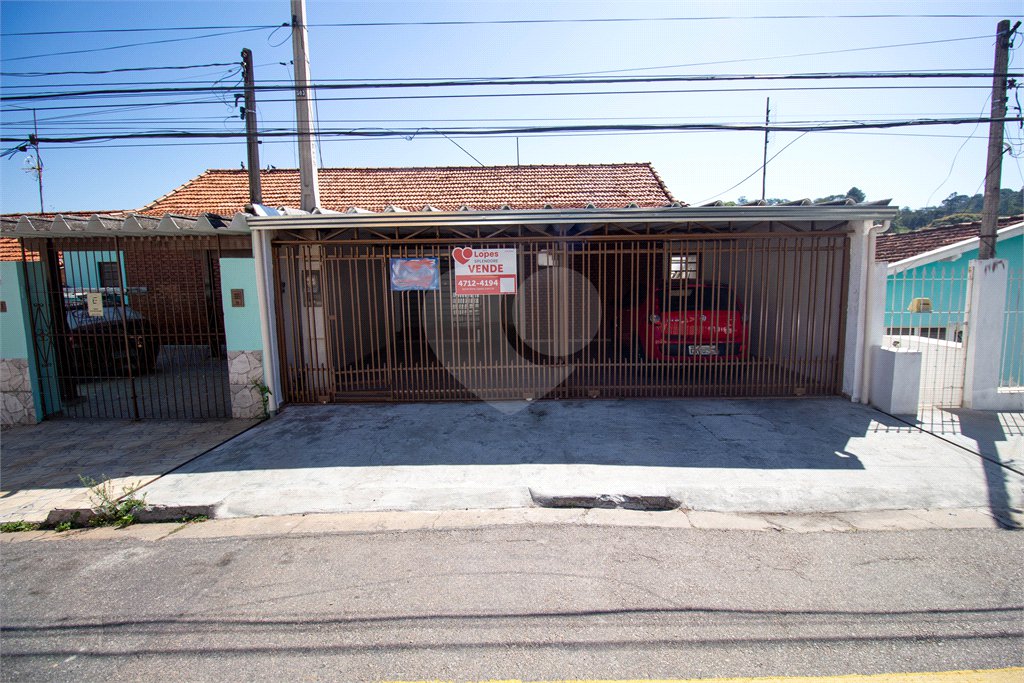 Sobrado à venda com 2 quartos em Vila Santa Rita, São Roque, SP