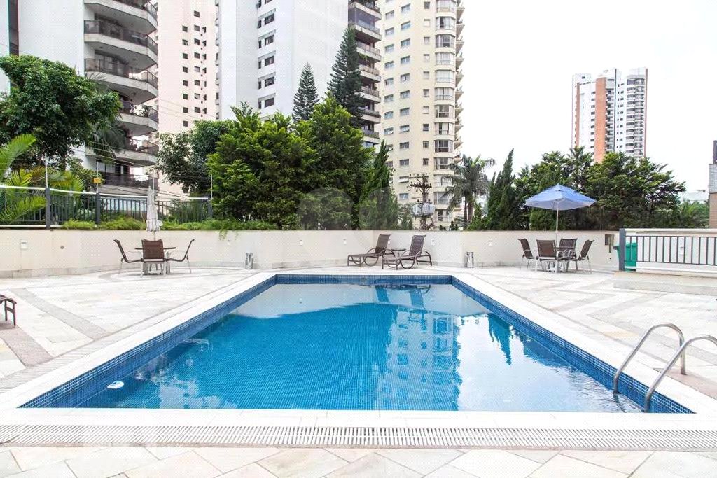 Apartamento à venda com 3 suítes em Tatuapé, São Paulo, SP