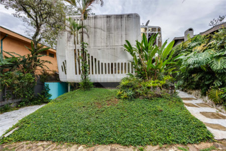 Casa de Vila à venda ou para alugar com 4 quartos, sendo 1 suíte, em Granja Julieta, São Paulo, SP