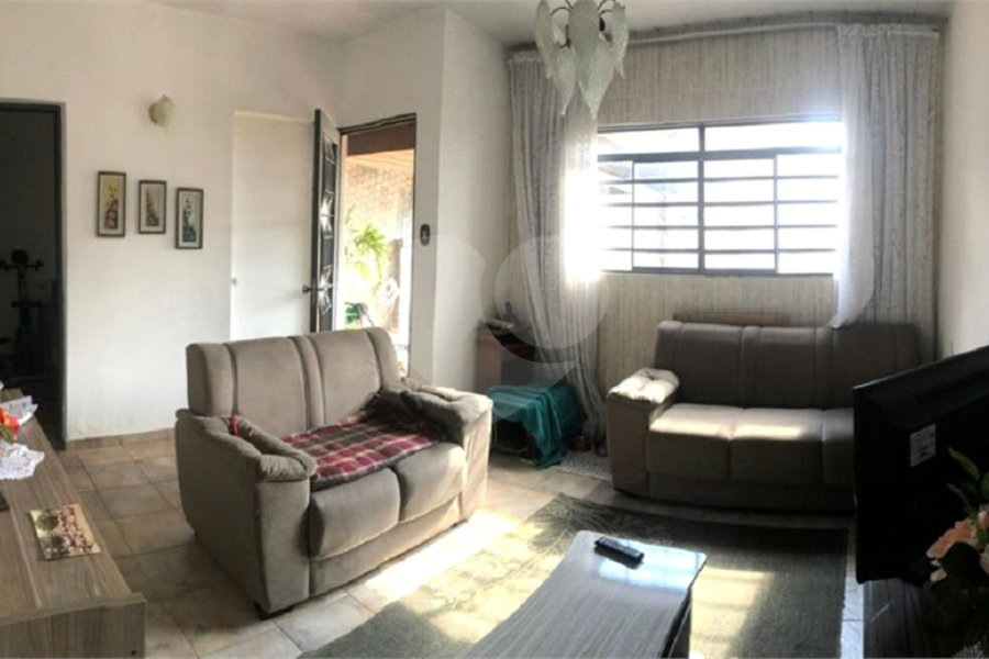Casa Térrea à venda com 4 quartos em Vila Medeiros, São Paulo, SP