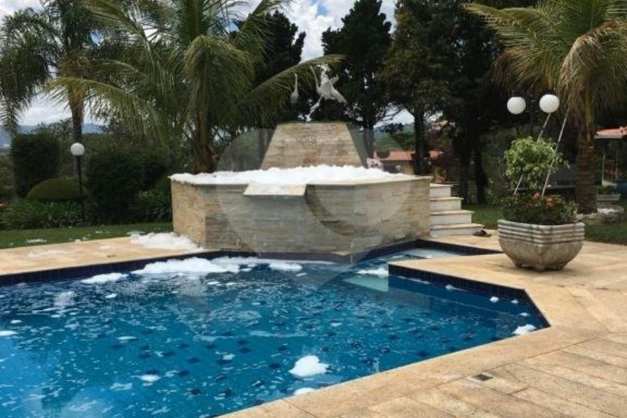 Casa à venda com 3 suítes no condomínio Alpes Caieras, Caieiras - SP