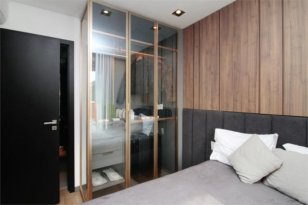 Apartamento à venda ou para alugar com 3 quartos, sendo 1 suíte,  em Jardim das Acácias, São Paulo, SP