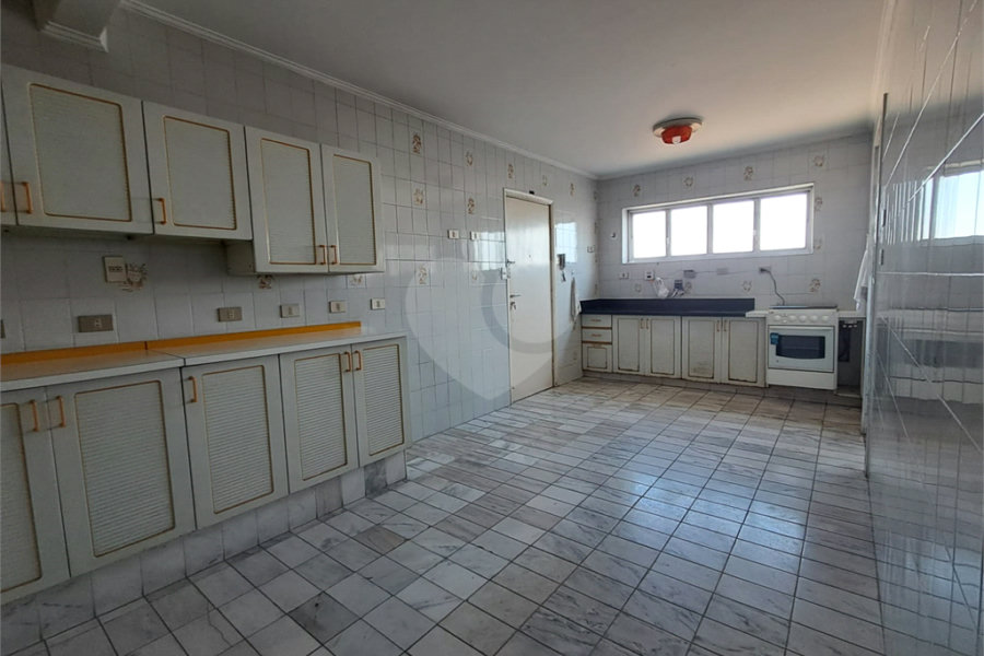 Apartamento à venda com 3 quartos, sendo 1 suíte,  em Paraíso, São Paulo, SP
