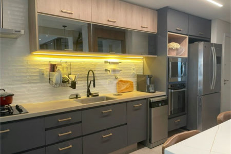 Apartamento à venda com 3 quartos, sendo 1 suíte,  em Vila Mariana, São Paulo, SP