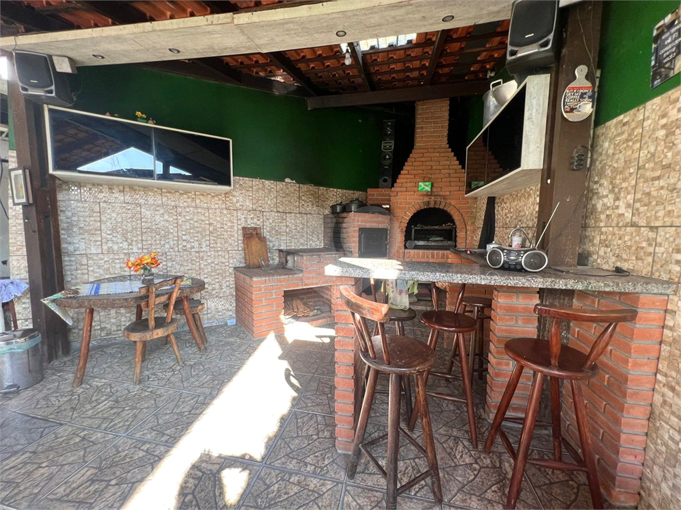 Casa à venda com 3 quartos, sendo 1 suíte,  em Mogi Moderno, Mogi das Cruzes, SP