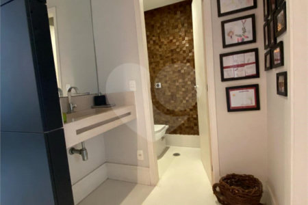 Apartamento à venda com 2 suítes em Vila Mariana, São Paulo, SP