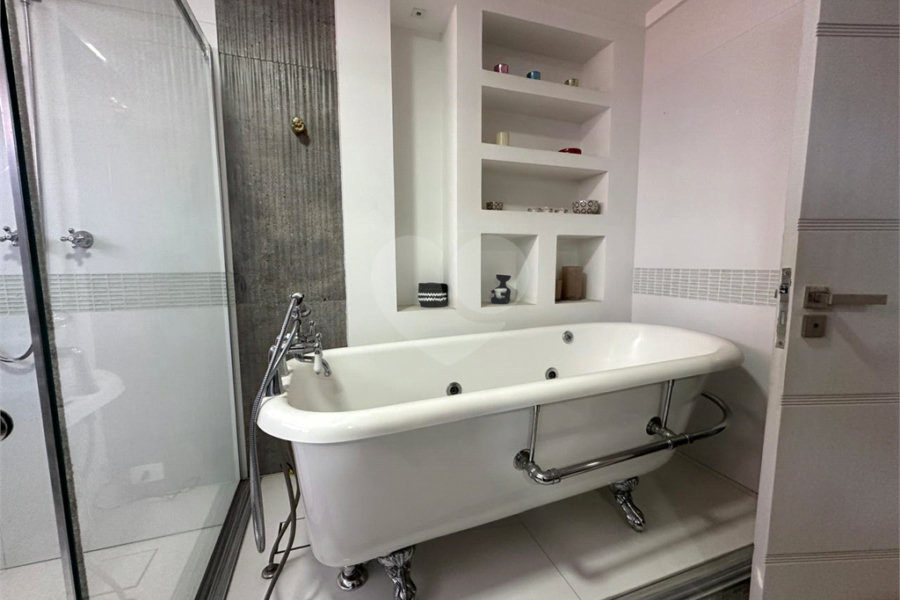 Apartamento à venda com 4 suítes em Tatuapé, São Paulo, SP
