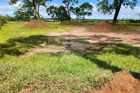 Terreno à venda em Jardim Residencial Iedda, Araraquara, SP